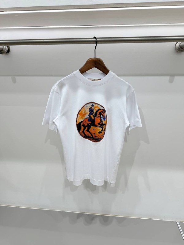 Apparel — TGbQd72KBbB0