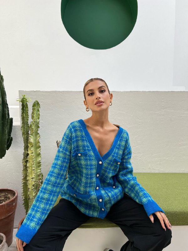Apparel — TGbZ9aTAIarJ view