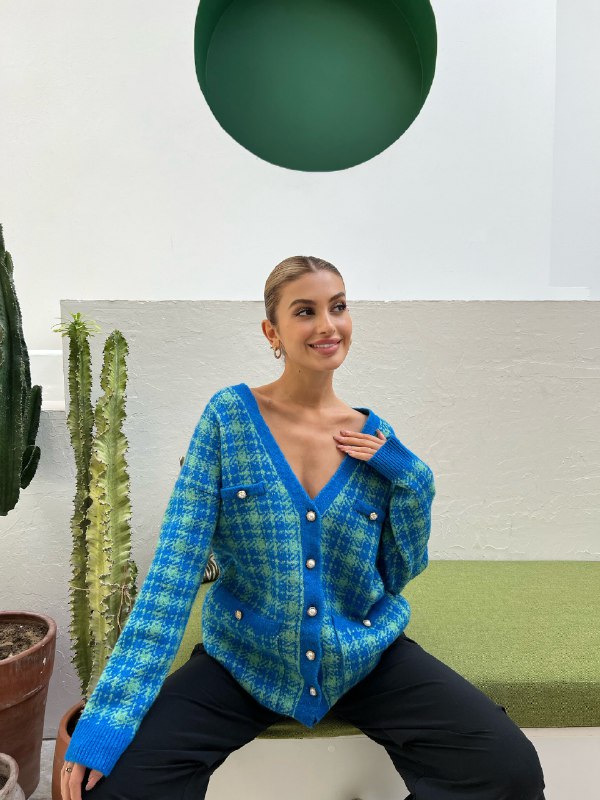 Apparel — TGbZ9aTAIarJ view