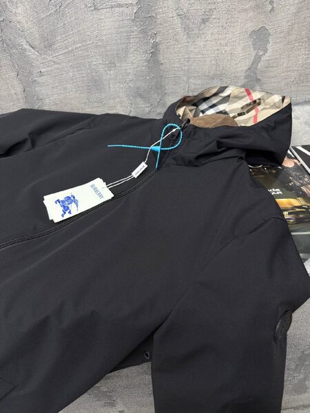 Apparel — TGbaHnBTxuJD view 5