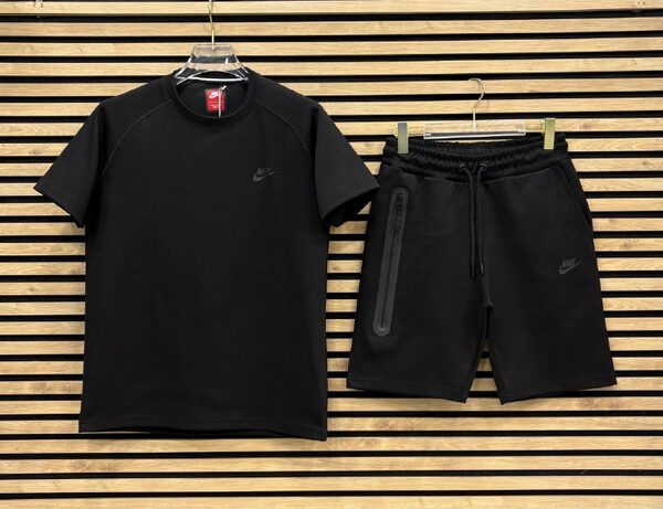 Apparel — TGbh1T-yVUUZ