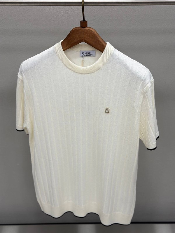 Apparel — TGblN2g21vPo view