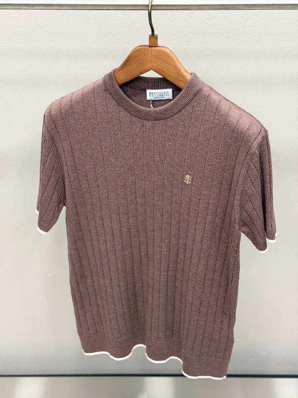 Apparel — TGblN2g21vPo view