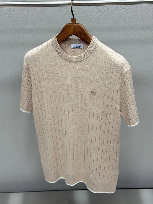 Apparel — TGblN2g21vPo view
