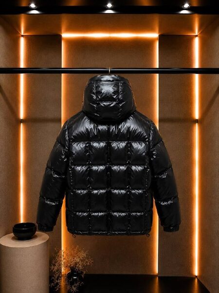 Apparel — TGc5A2UqYaau view 4