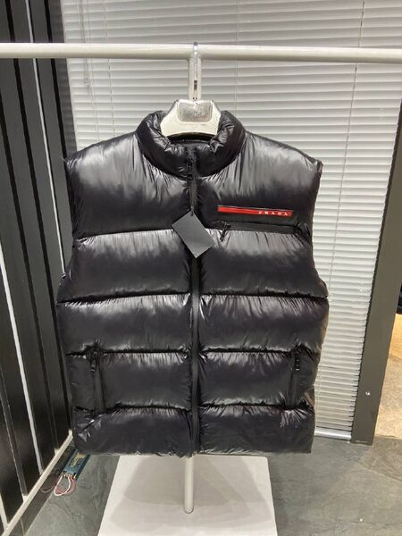 Apparel — TGcFgsU_WUrR