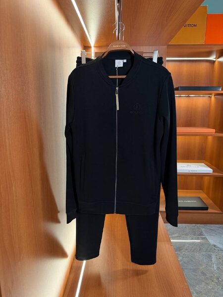 Apparel — TGcFp0MPGzCc