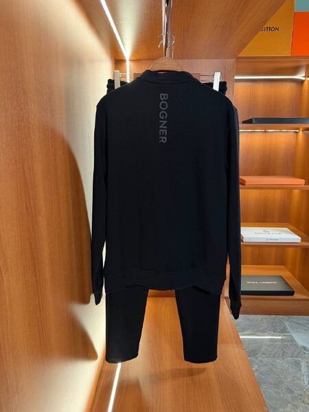 Apparel — TGcFp0MPGzCc view 2