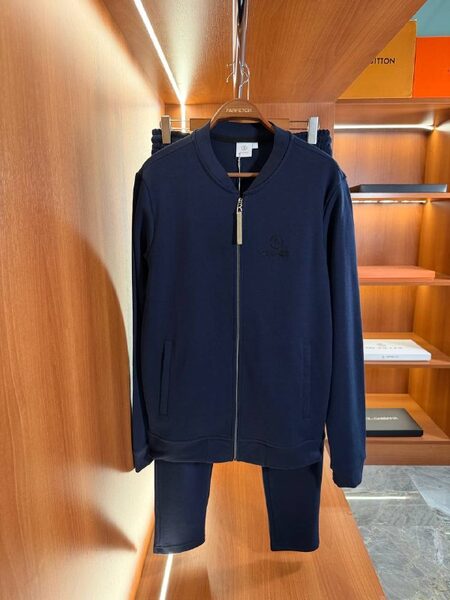 Apparel — TGcFp0MPGzCc view 4