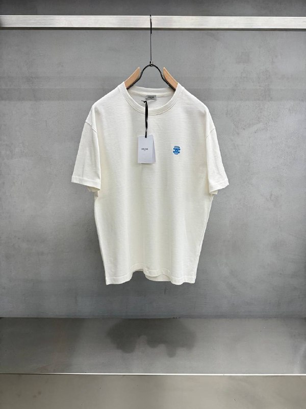 Apparel — TGcIAQ1zAej0 view