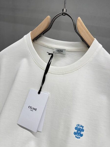 Apparel — TGcIAQ1zAej0 view 5