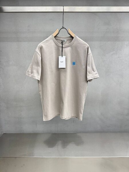 Apparel — TGcIAQ1zAej0 view 7