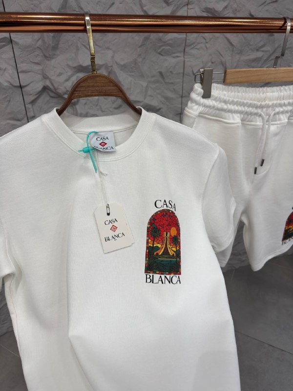 Apparel — TGcKP6Cqc1sA view