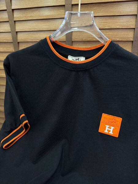 Apparel — TGcNi5AAQEXh view 2