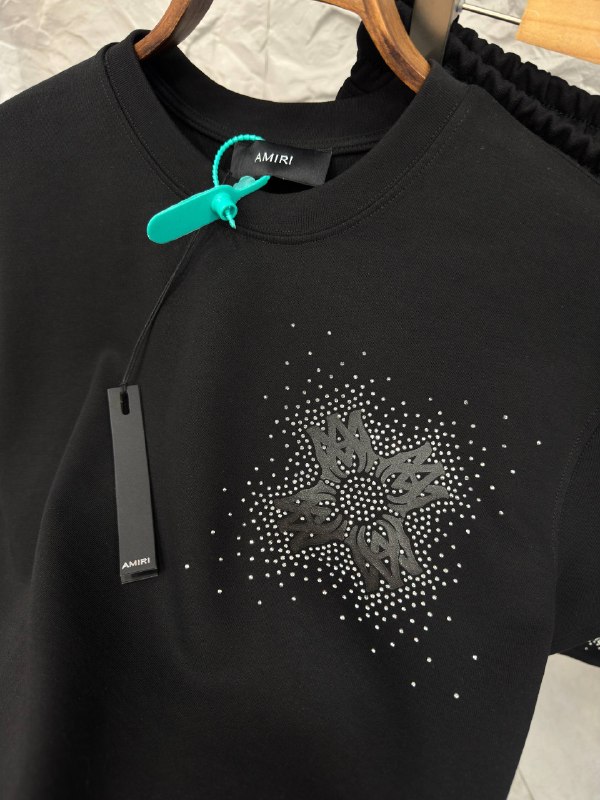 Apparel — TGcOY775yHro view