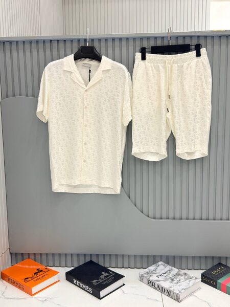 Apparel — TGcRAUa4ewry