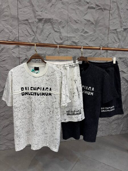 Apparel — TGcRylPt09Be