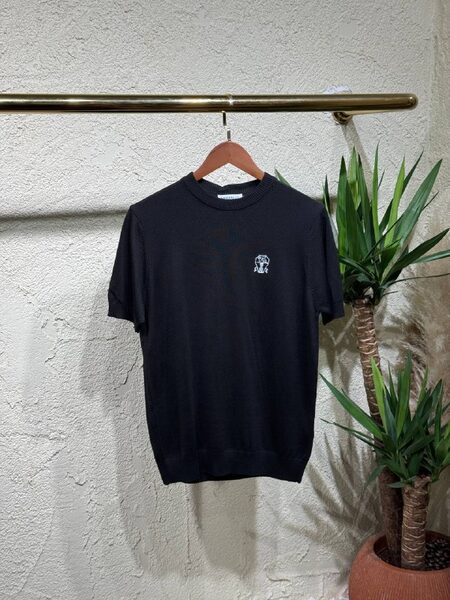 Apparel — TGcSFF774CnM