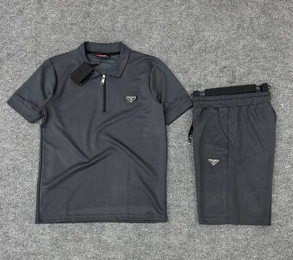 Apparel — TGcc-yYUPxUl