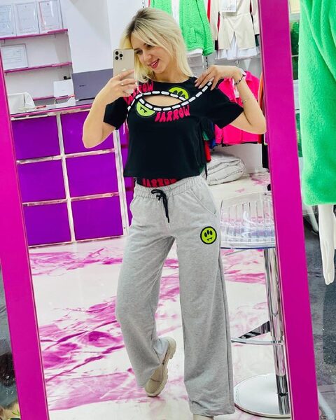Apparel — TGcdviVn6UGl view 4