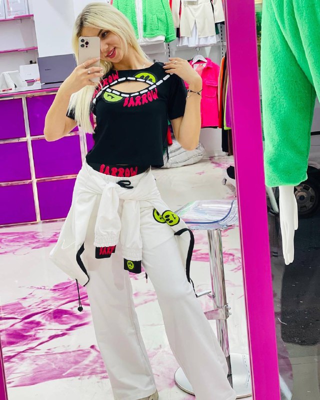 Apparel — TGcdviVn6UGl view