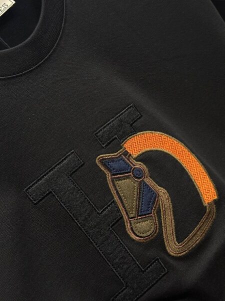 Apparel — TGcn8k_gmy37 view 2