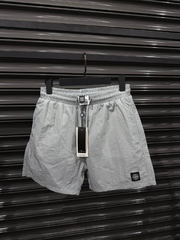 Apparel — TGcpuRs4lHtA view