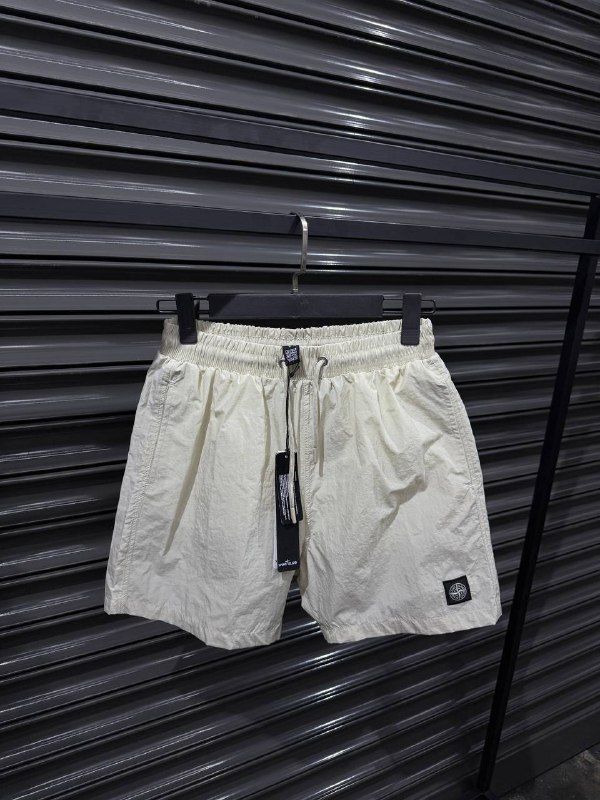 Apparel — TGcpuRs4lHtA view