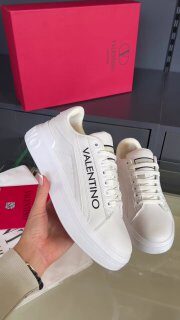 Men's Sneakers — TGczWC7nqDpI