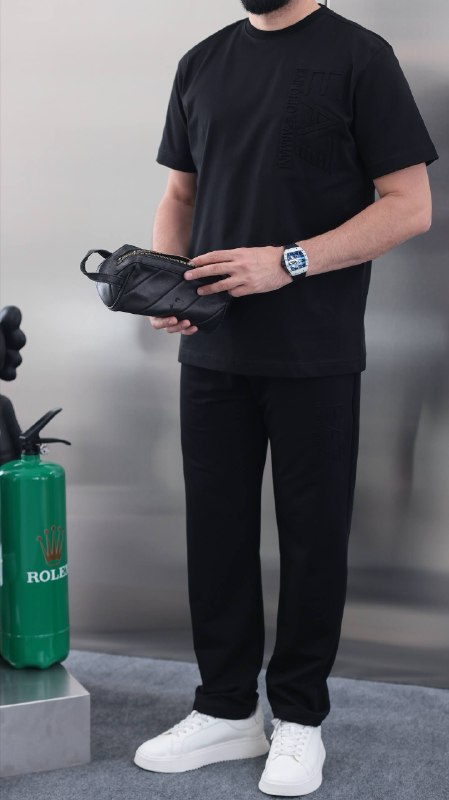 Apparel — TGd3WP039wqU