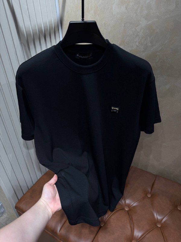 Apparel — TGd5w57DWplM