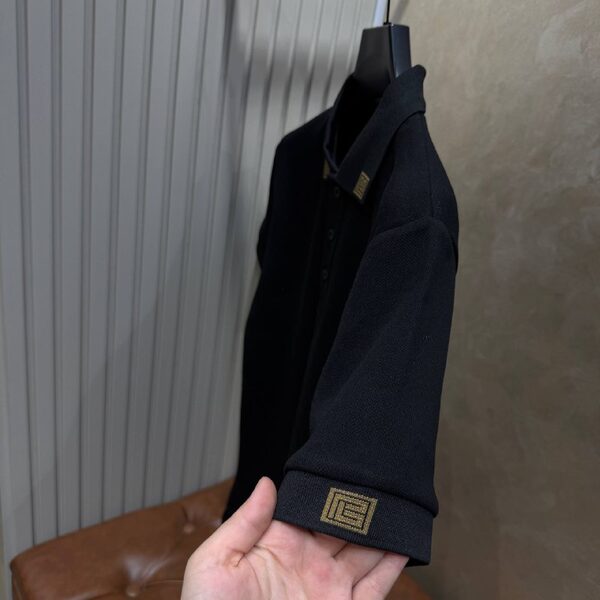 Apparel — TGd6ci5RYXcM view 2