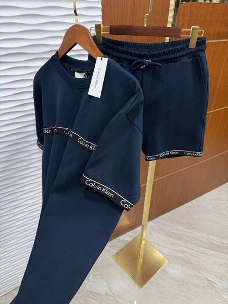 Apparel — TGd7w3EM2UFE view 8