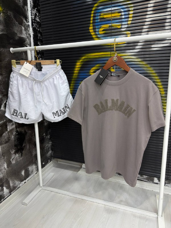 Apparel — TGd8aj0Mm5lb