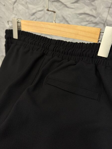 Apparel — TGd9gB8dGBXY view 3