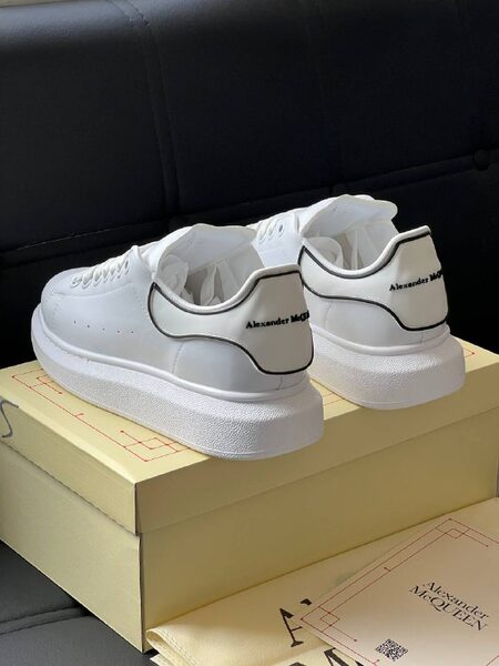 Men's Sneakers — TGdHbTirb5K7 view 4