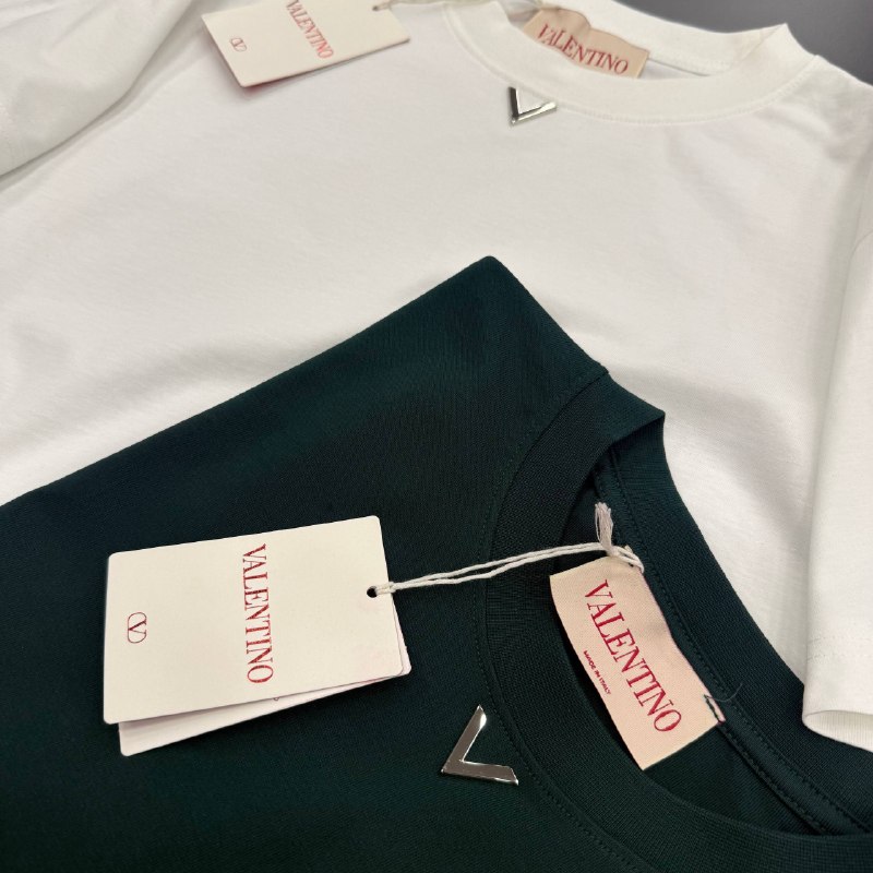Apparel — TGdQVLG1Hmj- view