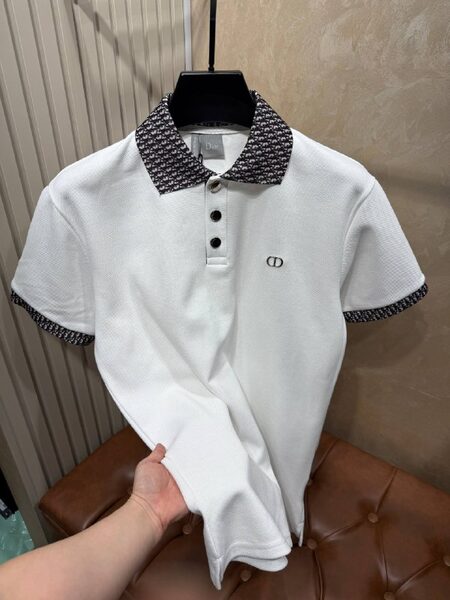 Apparel — TGdUrNOL9jNq