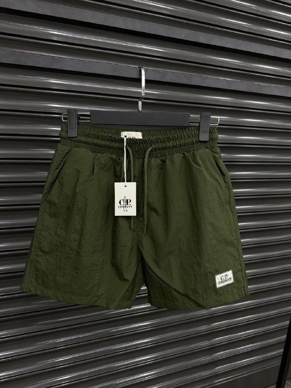 Apparel — TGdVjUeWB2WQ view