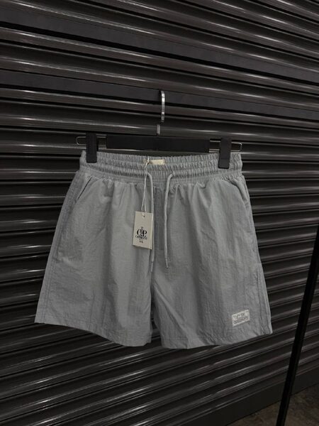 Apparel — TGdVjUeWB2WQ view 3