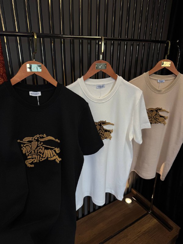 Apparel — TGdqho8lMdUJ view