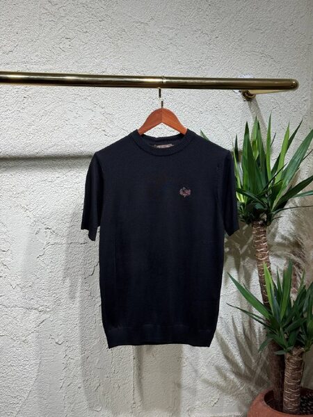 Apparel — TGe1c05dMI3V
