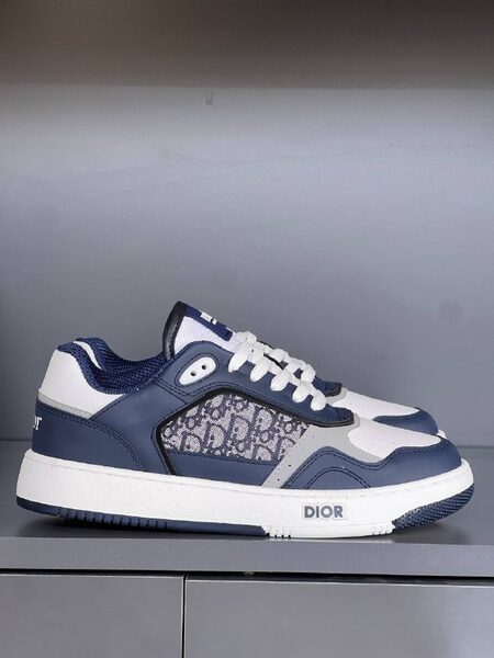 Men's Sneakers — TGe5AZKgLp_I view 2