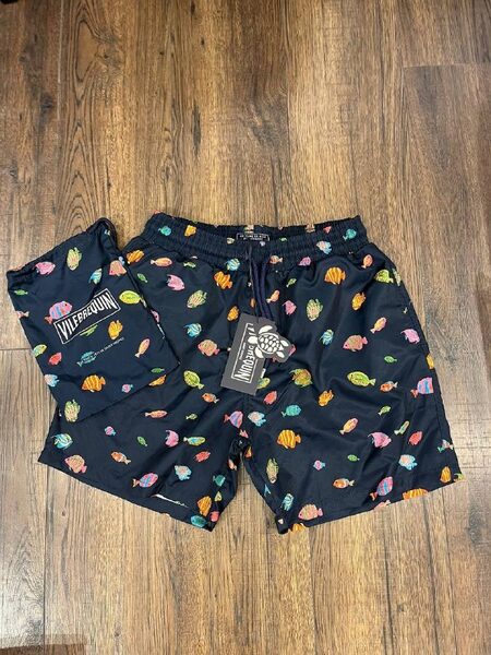 Apparel — TGe825dh9bS6