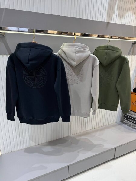 Apparel — TGeGWcNgdUsQ view 2
