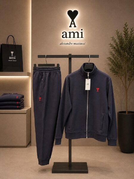 Apparel — TGeLHMBlCcEw view 3