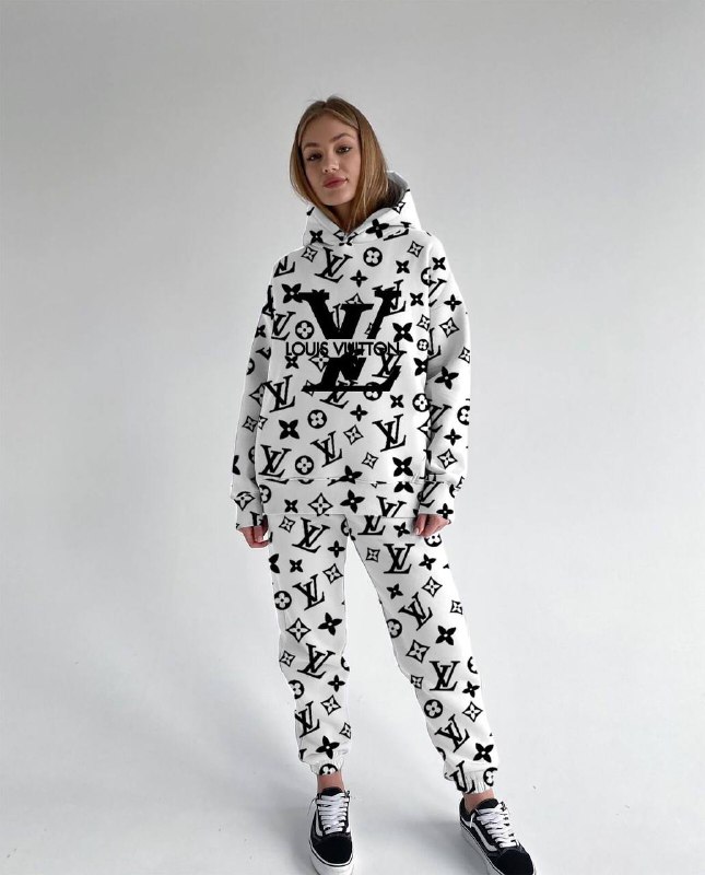 Apparel — TGePri8LQ5on