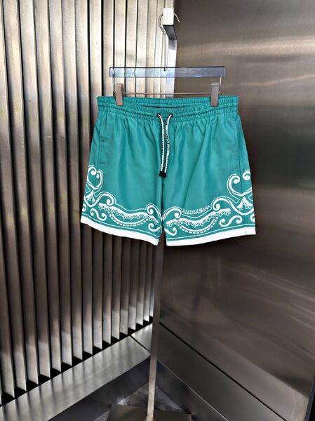 Apparel — TGeQy44DTs8V