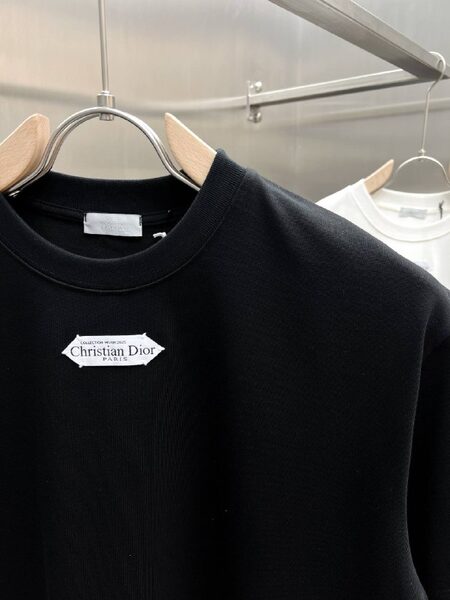 Apparel — TGeThElX_i0u view 2