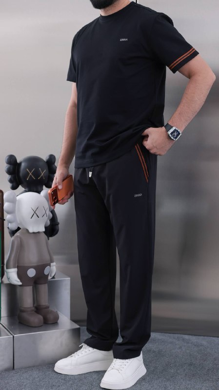 Apparel — TGeTxuYOtZJ4 view